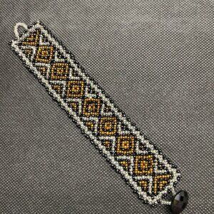 Beaded Bracelet with Button Closure